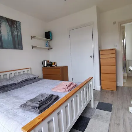 Canary Wharf Balcony Suite London Exterior photo